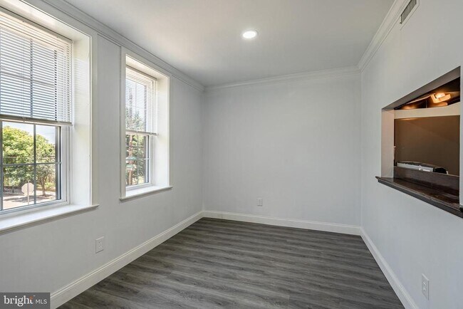 Foto del edificio - 672 N 19th St