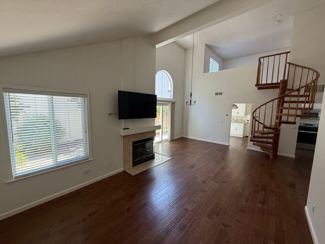 Foto del edificio - Updated 2 Bed + Loft / 2 Bath Home in Desi...