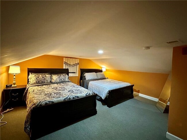 Building Photo - 800 Oakland Beach Ave