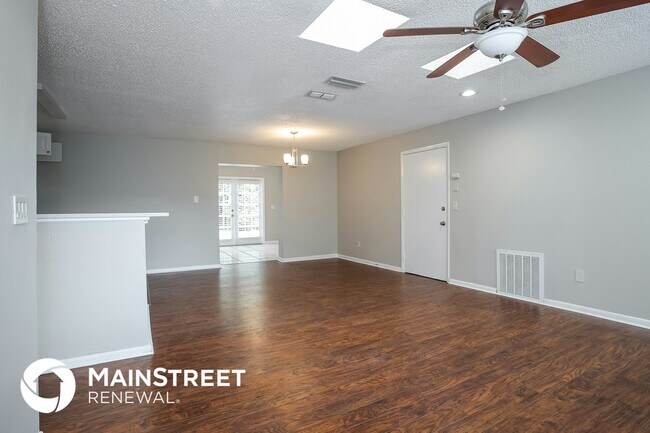 Building Photo - 2015 Jones Ave