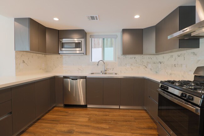 Foto del edificio - 11811 Dorothy St