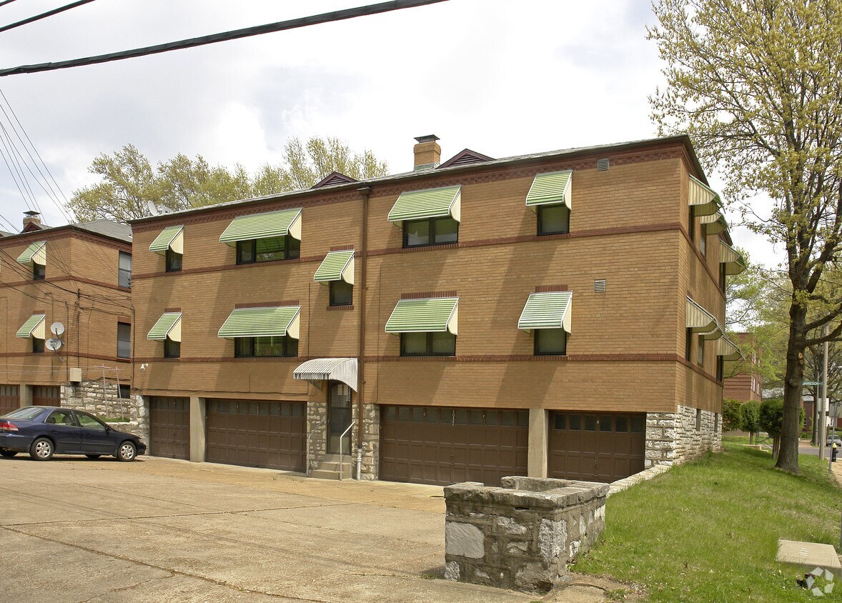 Building Photo - 4931 Jamieson Ave