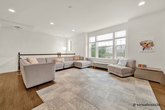 Building Photo - 2707 Rosedale Ave