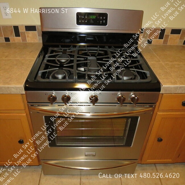 Building Photo - 6844 W Harrison St