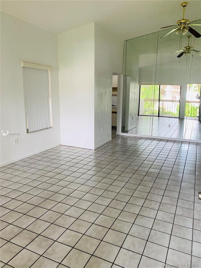 Building Photo - 7555 SW 153rd Pl