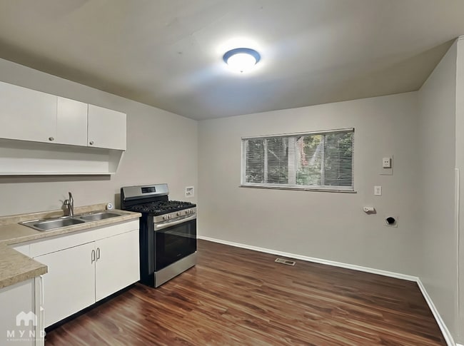 Building Photo - 8524 Georgiana Ln