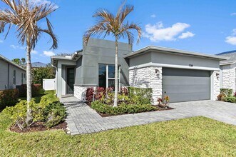 Building Photo - 11381 SW Lyra Dr.