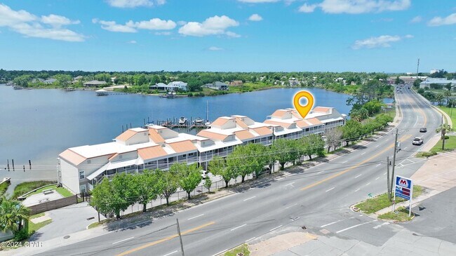 Foto del edificio - 1320 E Hwy 98