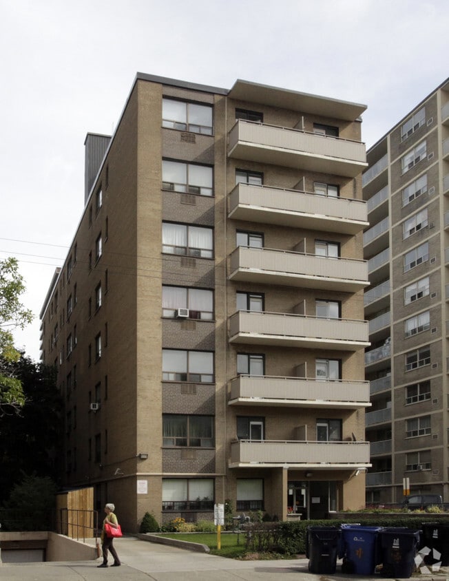 Primary Photo - 149 St George St