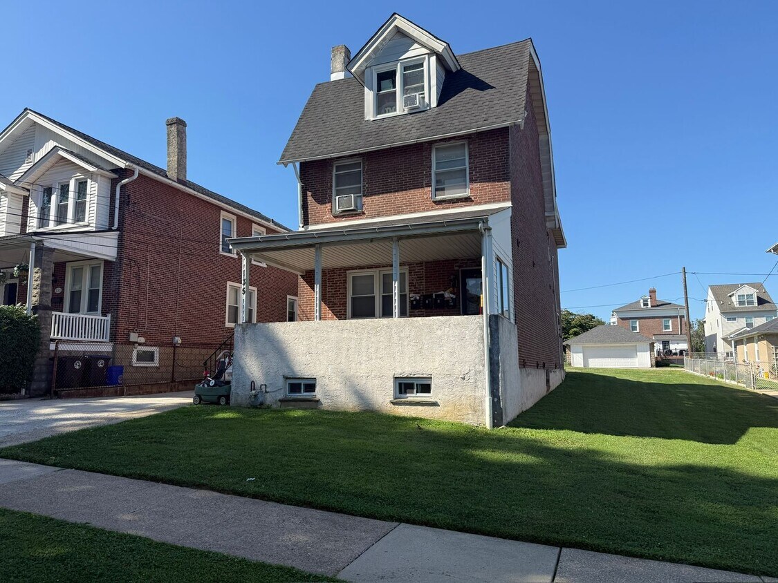 Photo - 135 West 10th Avenue