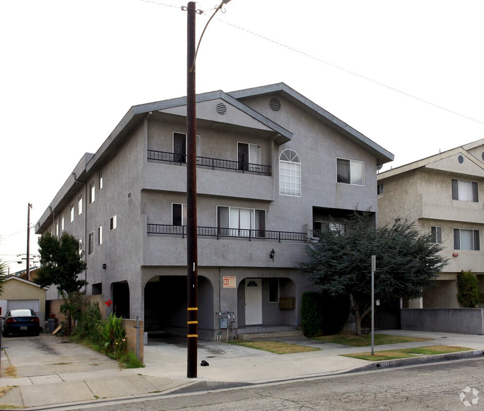 12600 Fonthill Ave, Hawthorne, CA 90250 Apartments Hawthorne, CA