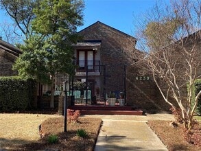 Building Photo - 4239 McKinney Ave
