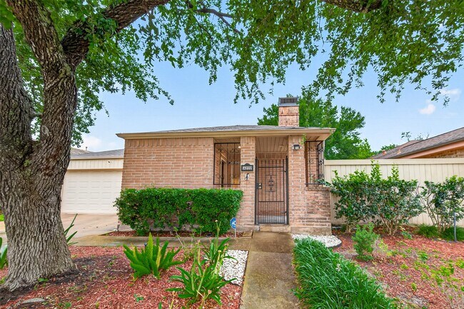 Foto del edificio - 14222 Stokesmount Dr