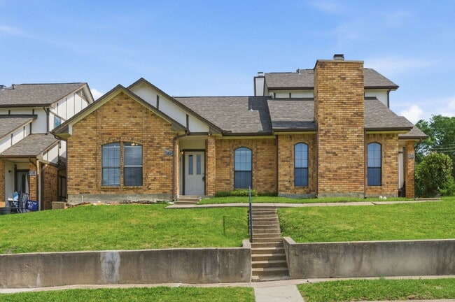 Photo - Rowlett Duplex Apartment