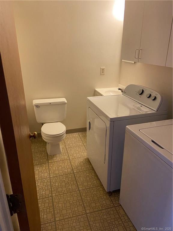 Foto del edificio - 996 Meriden-Waterbury Turnpike