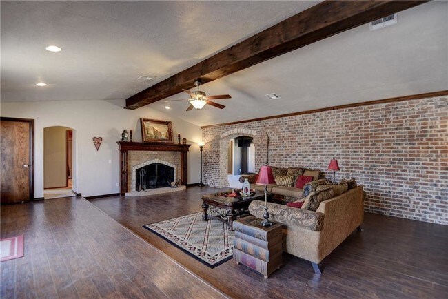 Foto del edificio - 10909 Greenbriar Chase