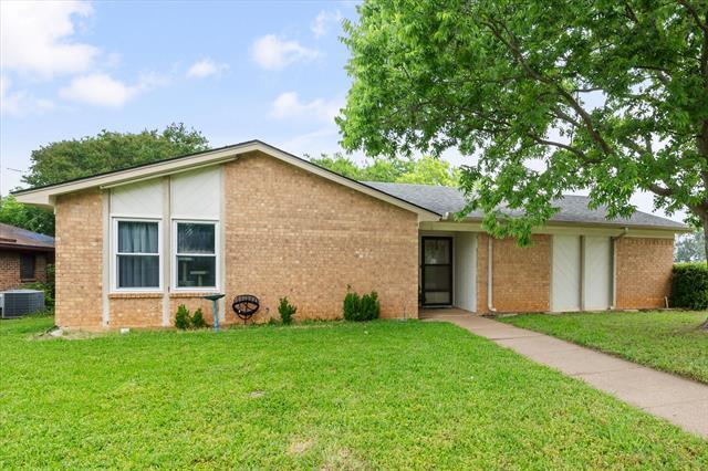Primary Photo - 709 Prairie View Dr