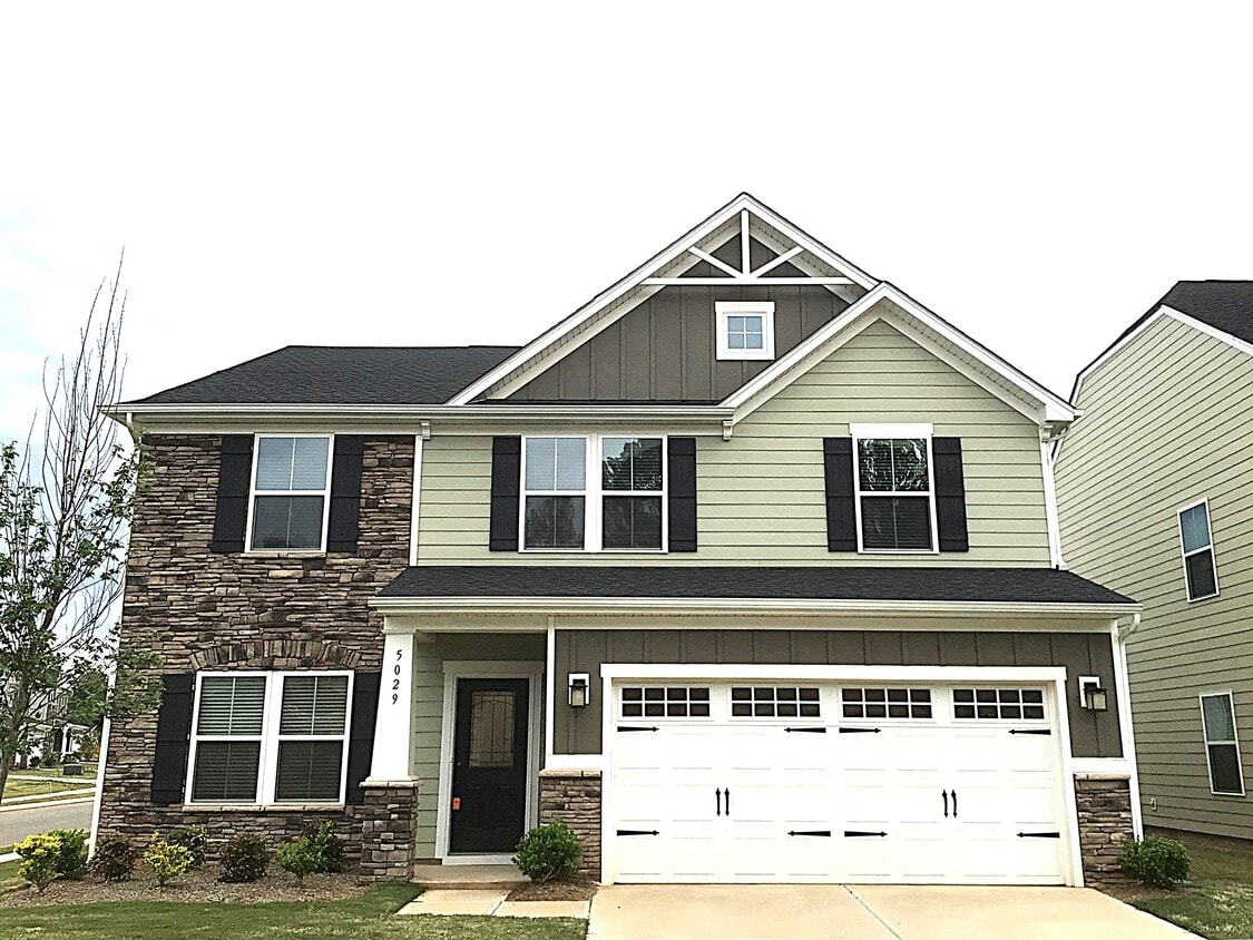Primary Photo - 5029 Twin River Dr