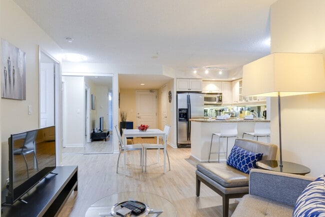 Photo du bâtiment - 190 University Ave