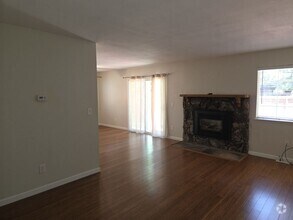 Building Photo - 831 Paloma Ave