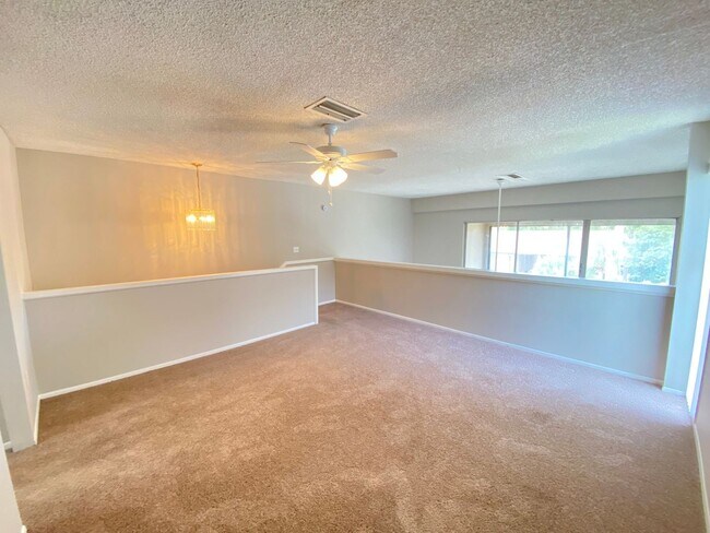 Foto del edificio - SANDY COVE CONDO - 1BR/1BA WITH BALCONY