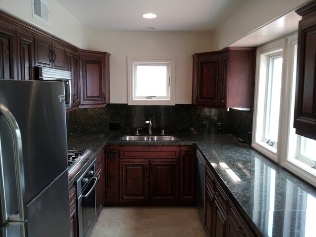 área de cocina - 3035-3041 Lawrence St