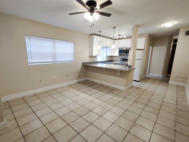 Building Photo - 2609 Marble Ave