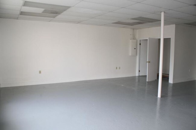 Building Photo - 1757 Savannah Hwy