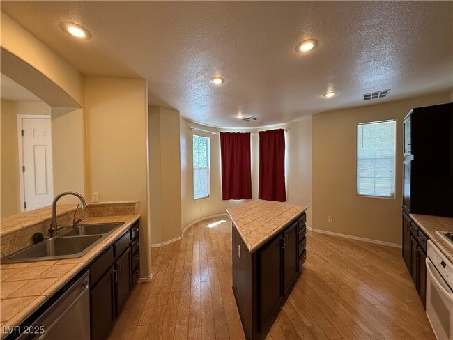Building Photo - 2270 Cookman Ln