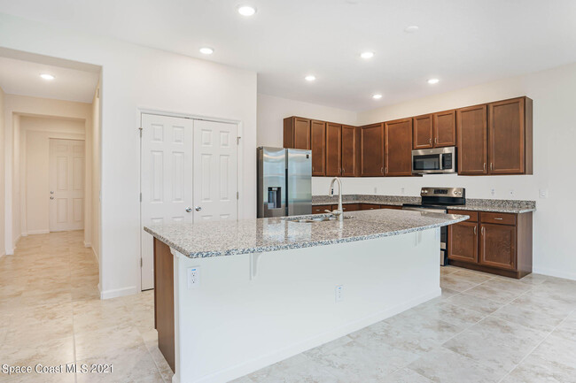 Foto del edificio - 730 Boughton Way