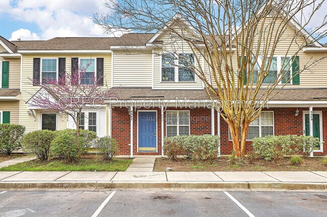 Foto del edificio - 8047 Shadow Oak Dr