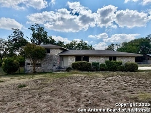 Primary Photo - 1236 E Live Oak Rd
