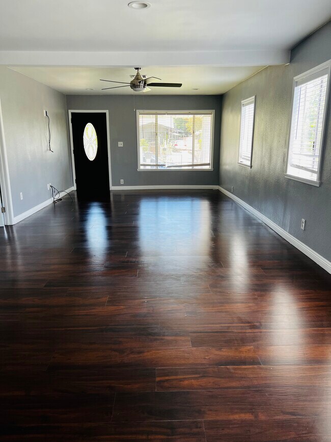 Foto del edificio - 386 N Avenue 51