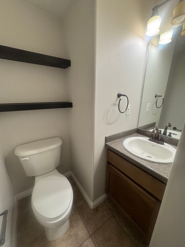 Building Photo - Amazing Lehi home for rent!