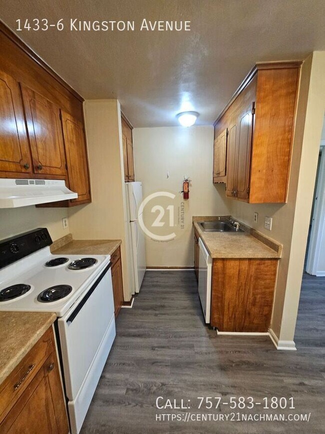 Foto del edificio - 1433-6 Kingston Avenue-