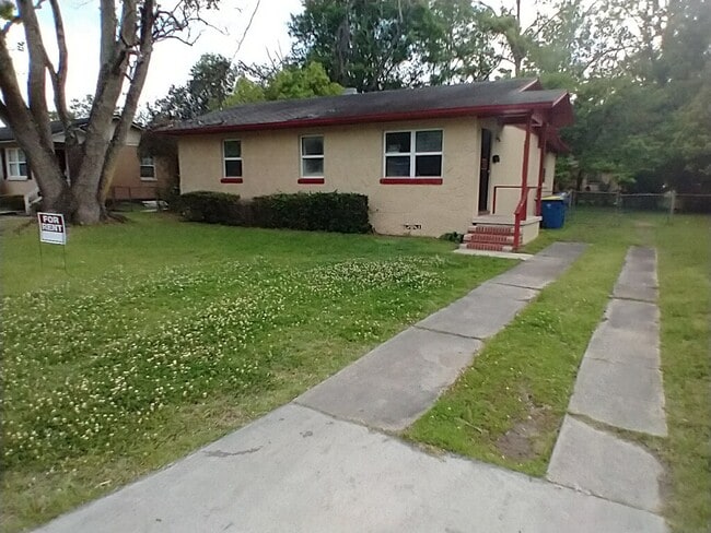Building Photo - 5644 Mahalia dr