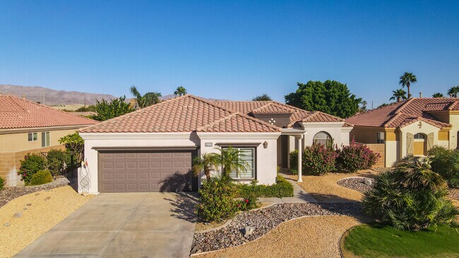 Building Photo - 42222 Revere St