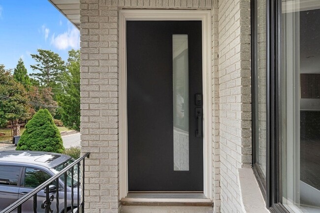 Building Photo - 15 Barnes Dr