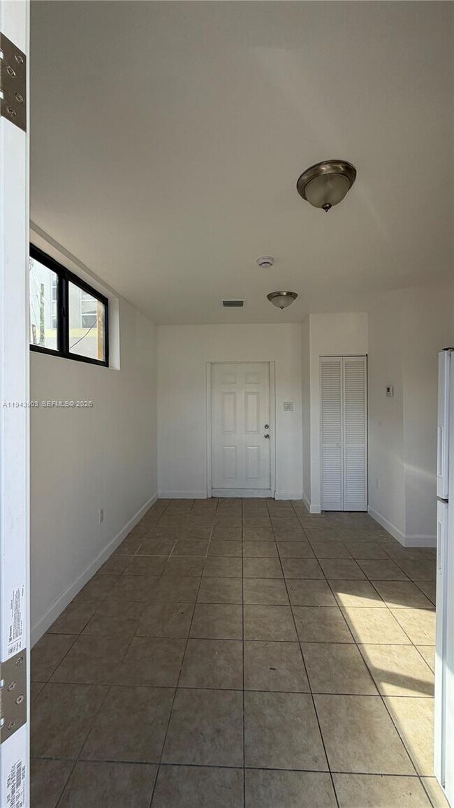 Building Photo - 1360 NW 36th St