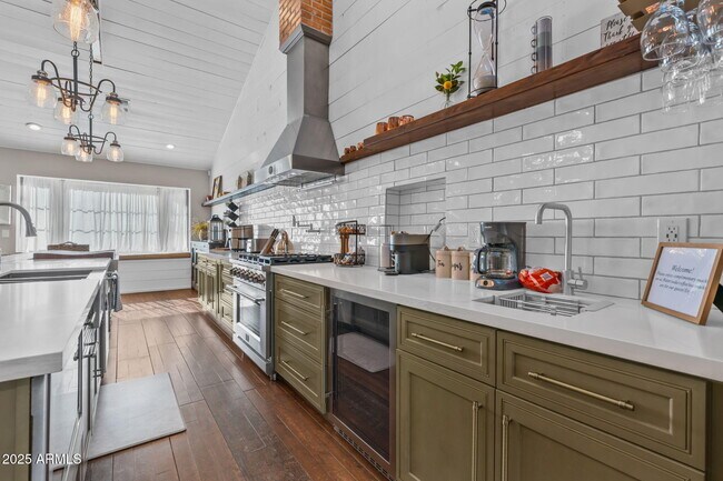 Foto del edificio - 4402 E Turney Ave