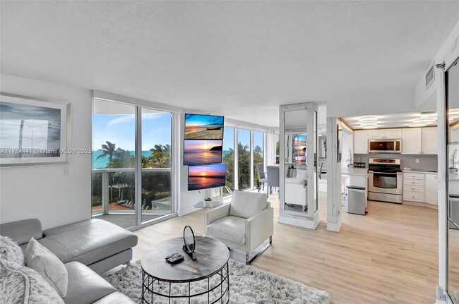 Foto del edificio - 2401 Collins Ave