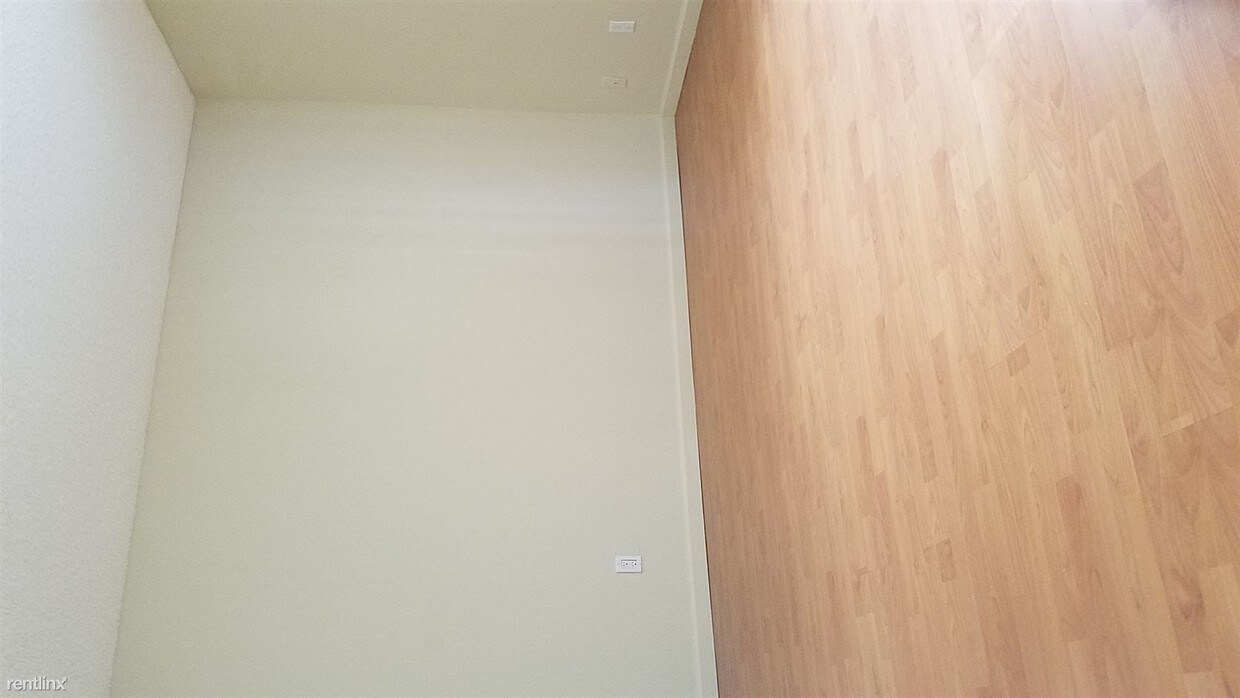 Foto principal - 861 S Catalina St