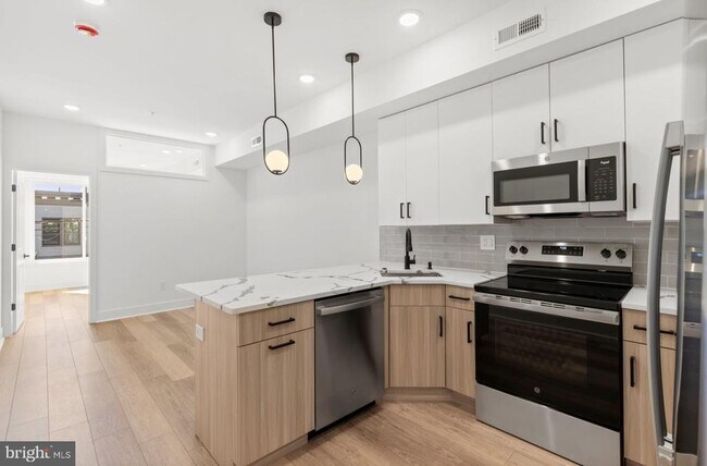 Foto del edificio - 5034 Florence Ave