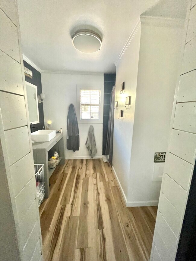 Foto del edificio - 39 Cedar Dr