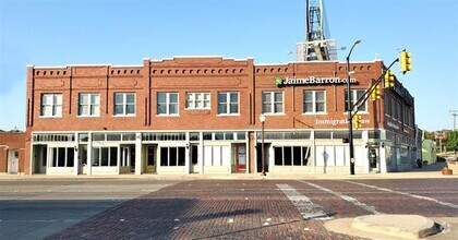 Building Photo - 1541 N Main St