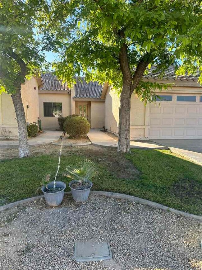 Building Photo - 3182 S Ragen Dr