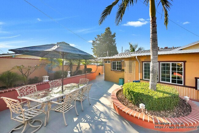 Foto del edificio - 1949 E Idahome St