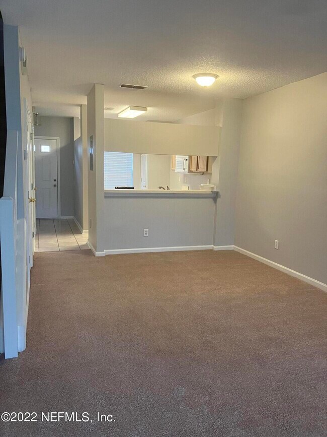 Building Photo - 12311 Kensington Lakes Dr