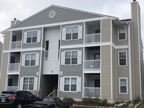 Building Photo - 1847 Chantilly Ct