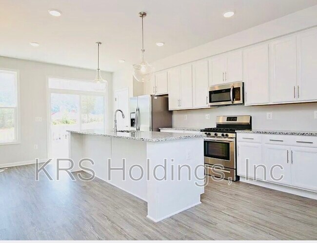 Building Photo - 3207 Bergen St